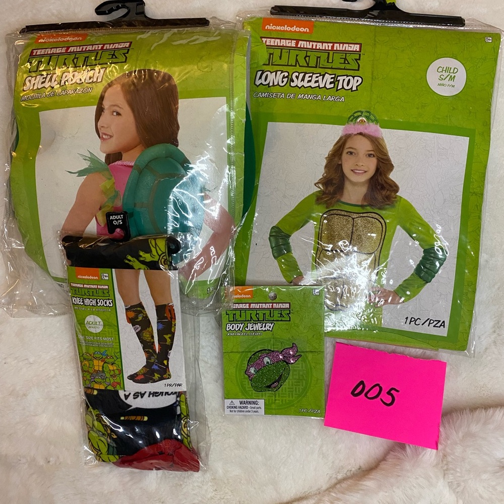Teenage Mutant Ninja TurtlesSet Long sleeve Top, body jewelry, shell pouch,socks